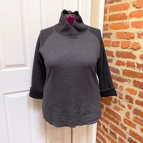 NWT Dakini Two Tone Diamond Print 3/4 Sleeve Crossover Neck Sweater - Picture 1 of 4